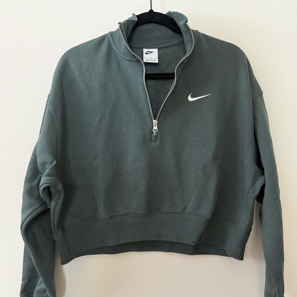 Nike Women's Green Half-Zip Sweatshirt - Picture 1 of 6